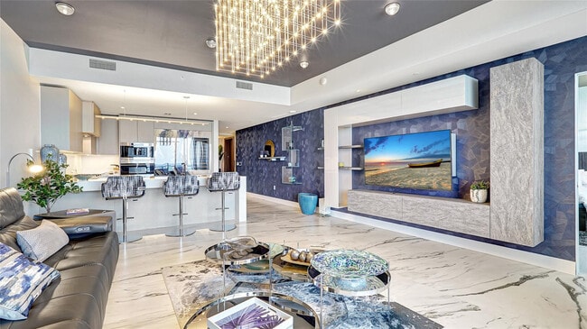 Building Photo - 2200 N Ocean Blvd