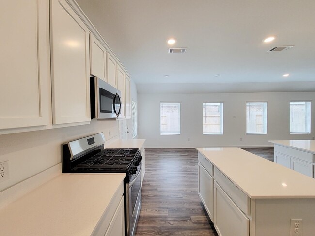 Building Photo - 15711 Vista Sutton Dr