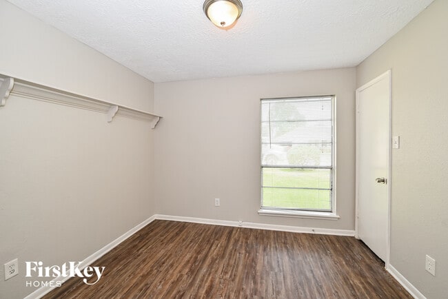 Building Photo - 13706 Oleoke Ln