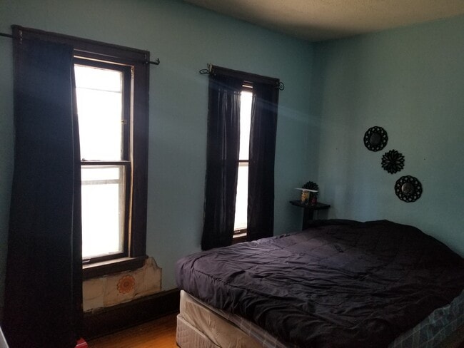 ML - BR1 - 1507 E 22nd St