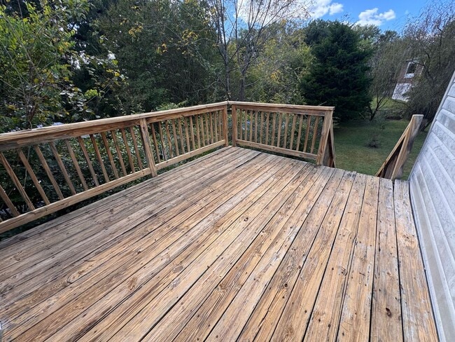 Building Photo - PENDING