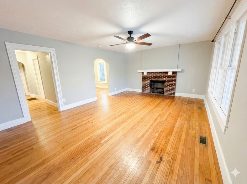 Family Room - 317 S Friendship Rd