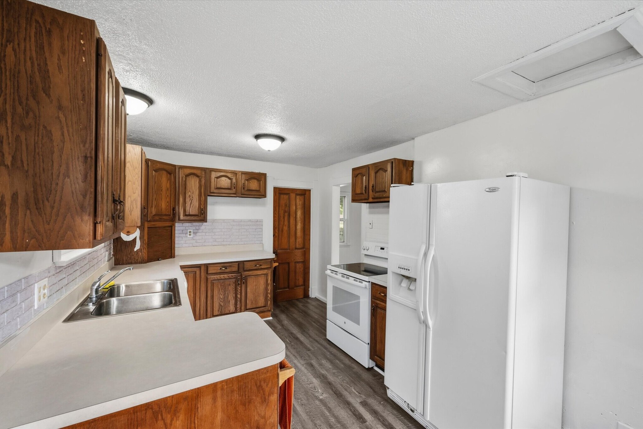 Building Photo - 3148 Glanzman Rd