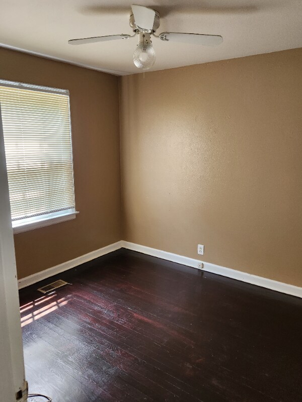 Building Photo - 10542 Repose Dr