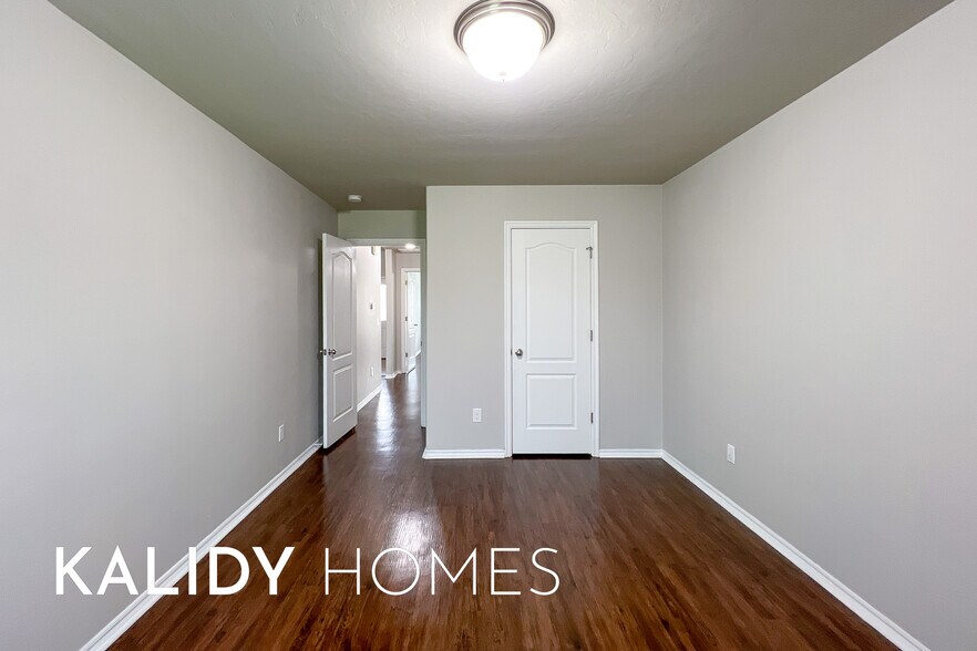 Building Photo - 2901 Cider Mill Ln