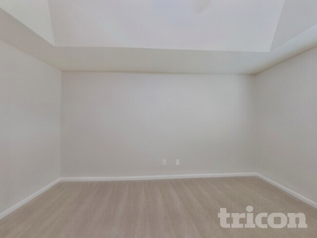 Building Photo - 258 Drooping Leaf Ln