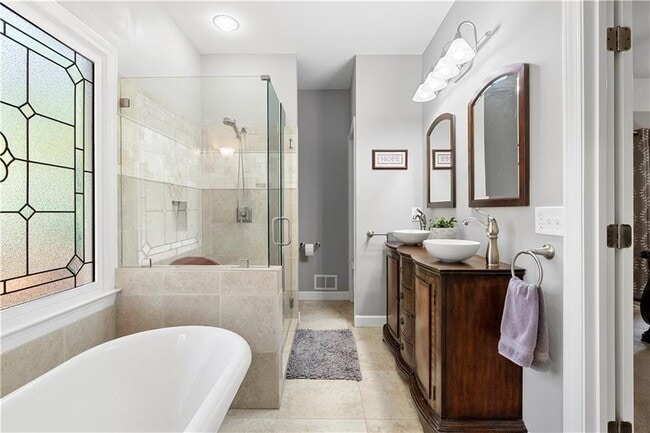 Building Photo - 3294 Brackenridge Trail NW