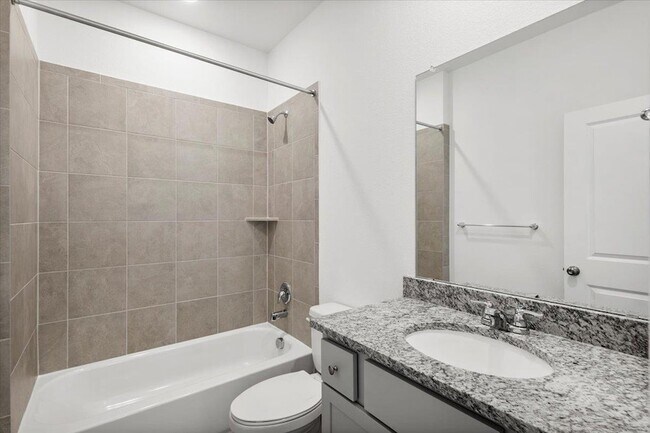 Building Photo - 1409 Alana Fls Ave