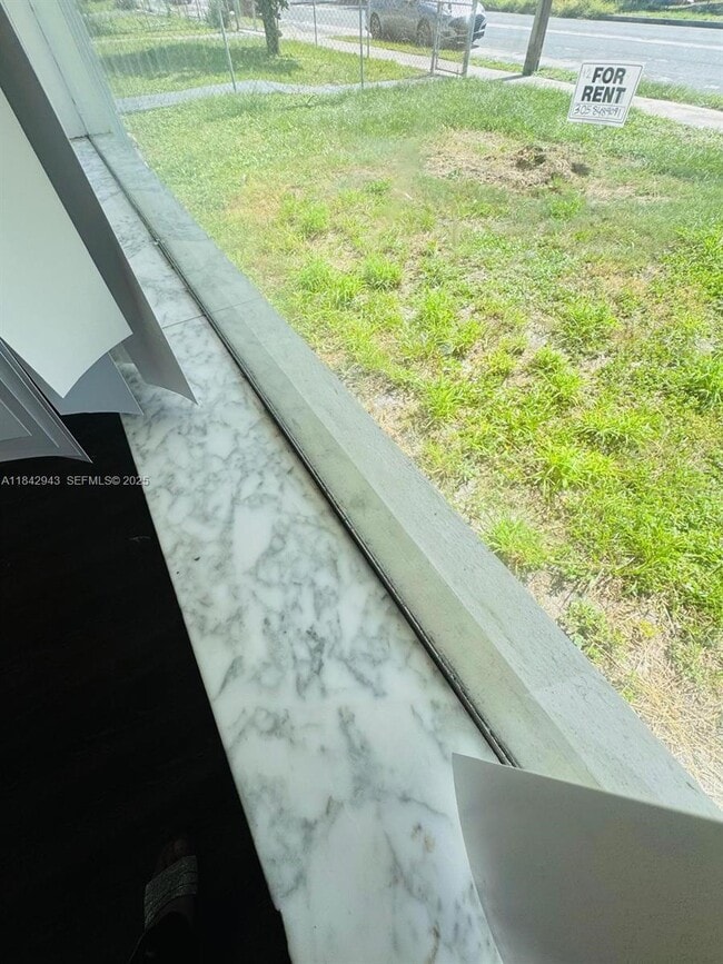 Building Photo - 1101 Grant St