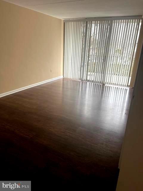 Building Photo - 401 Cooper Landing Rd