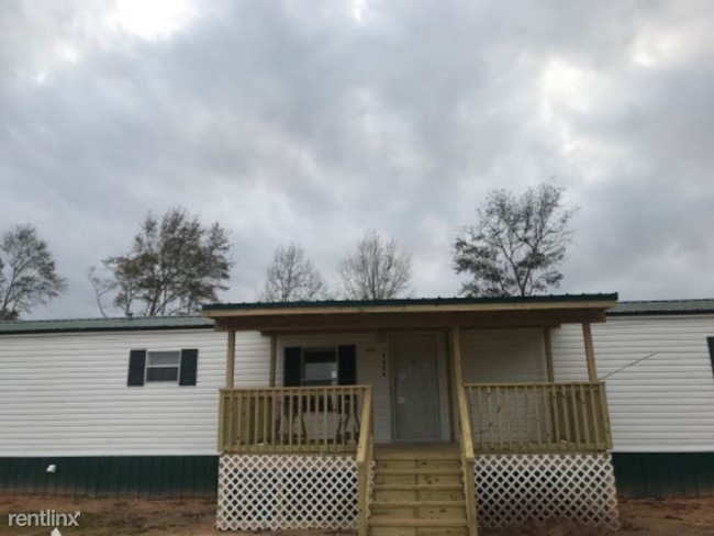 Primary Photo - 3 br, 2 bath Mobile Home - 13899 hwy 87 N.