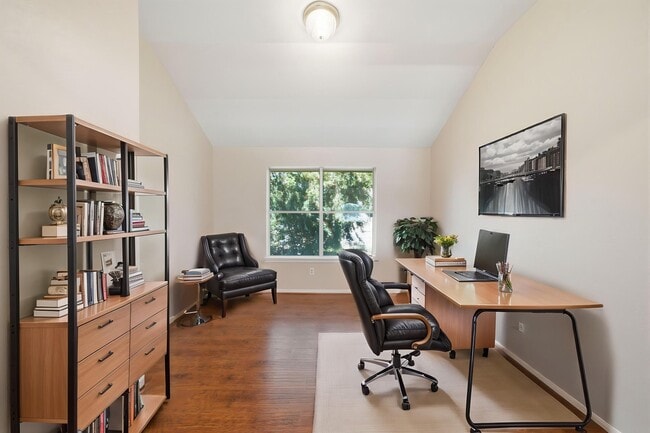 Building Photo - 14715 Plains River Dr