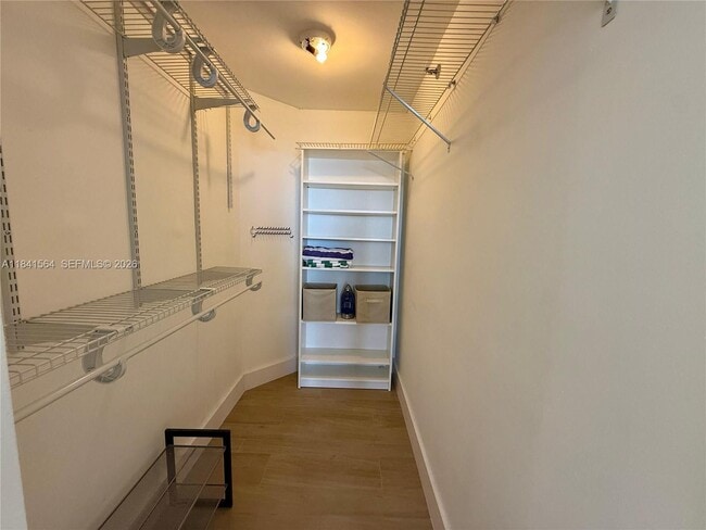 Building Photo - 770 Claughton Island Dr