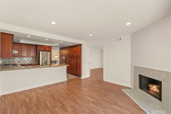 Building Photo - 25 Ocean Crest Ct