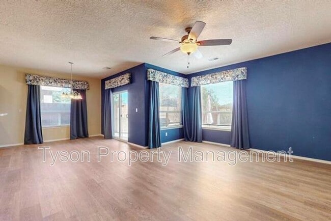 Building Photo - 10432 Savoy Dr NW