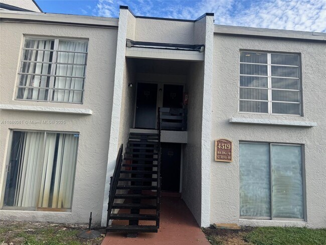 Building Photo - 4519 Treehouse Ln