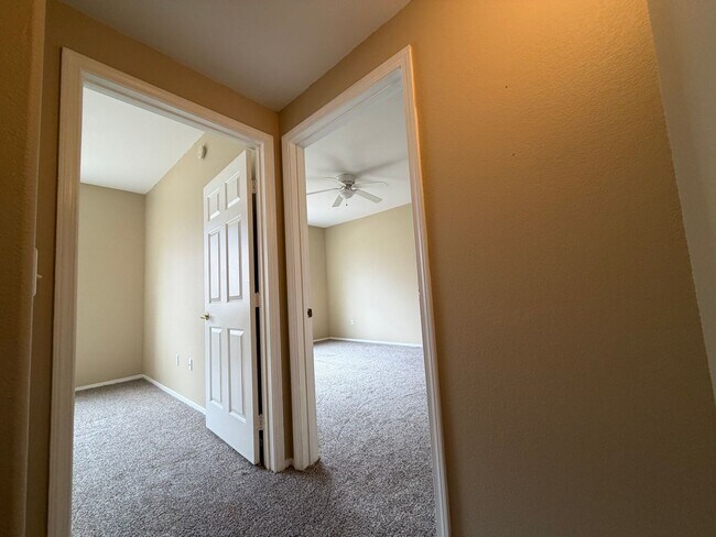 Building Photo - Coming soon: 1st floor 2 bedroom condo in central Green Valley