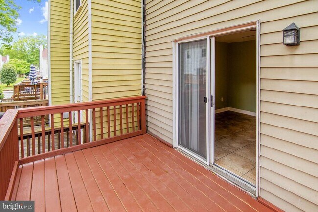 Building Photo - 1467 Chatham Ct