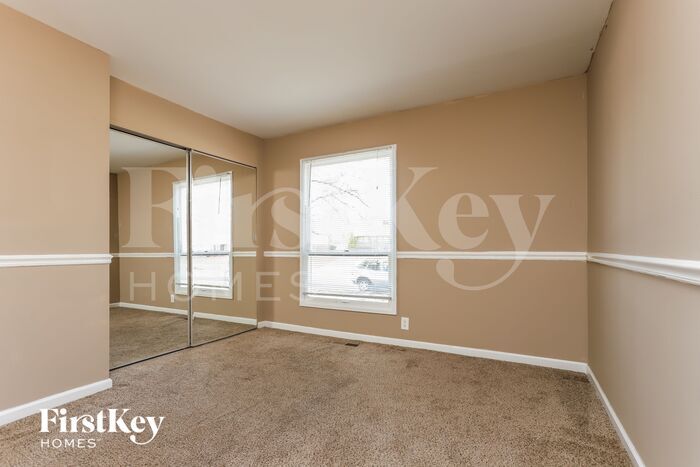 Building Photo - 3250 Churchill Dr