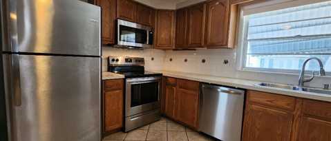 Building Photo - 106 Lantern Ln