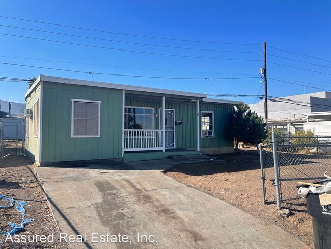 Building Photo - 3 br, 1 bath House - 6 Idaho Way