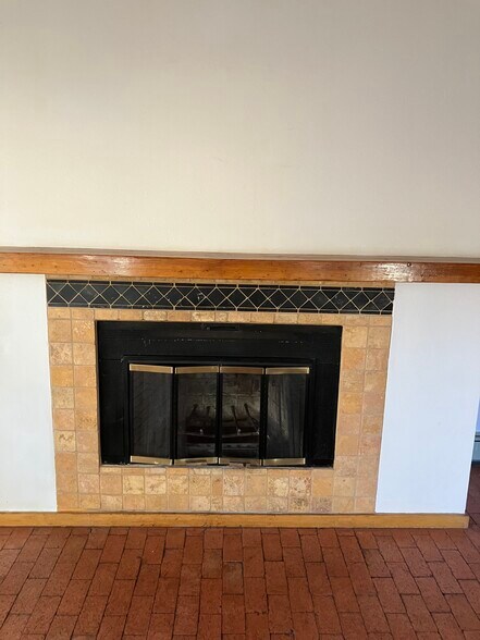 Building Photo - 3228 1/2 La Avenida de San Marcos