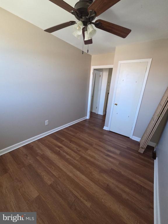Building Photo - 3732 S Hereford Ln