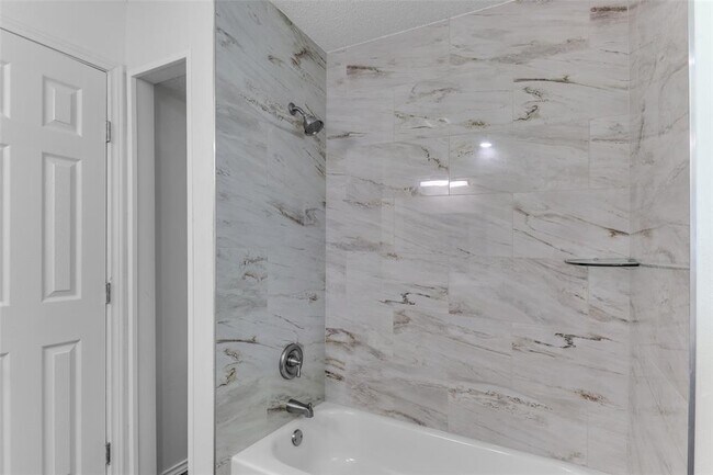 Building Photo - 2509 Sumac Ln
