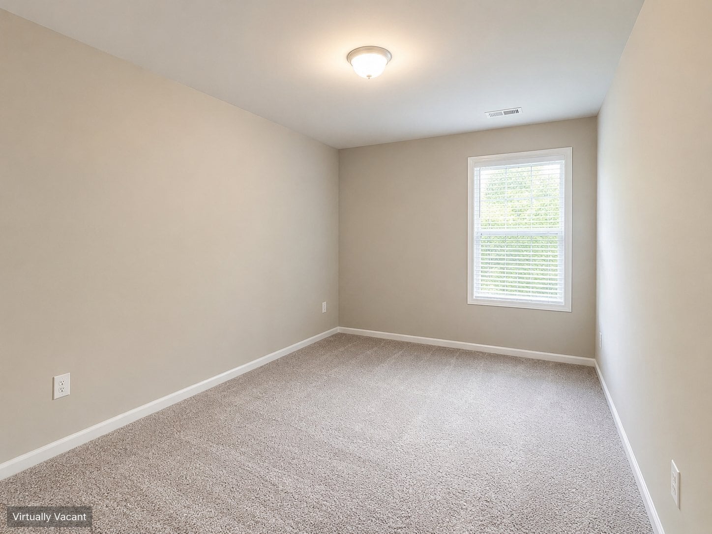 Building Photo - 3693 Acorn Dr