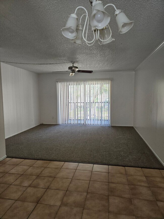 Building Photo - 5508 Pokeweed Ct