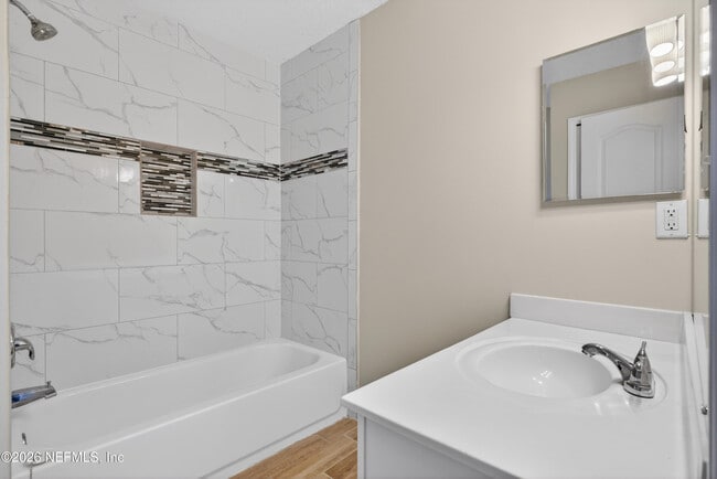 Building Photo - 1312 Sylvie Ln