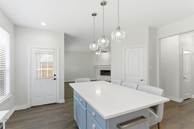 Building Photo - 5308 Sandstone Ln