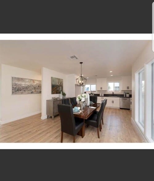 Building Photo - 12521 Wixom St