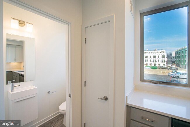 Building Photo - 3013 Evergreen Walk