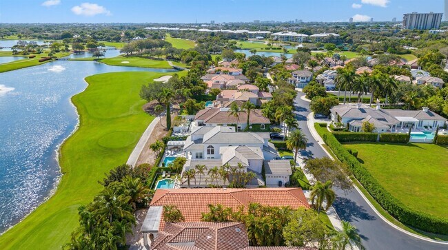 Building Photo - 2055 Regents Blvd