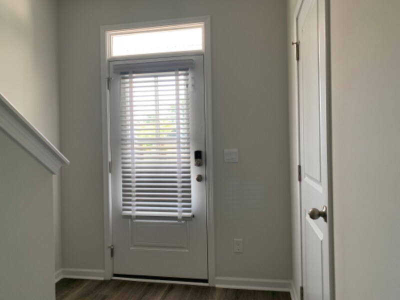 Building Photo - 6518 Sharks Tooth Trl