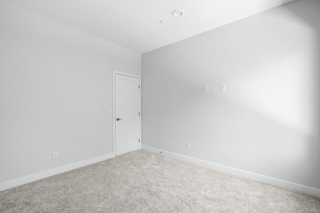 Building Photo - 12111 18th St