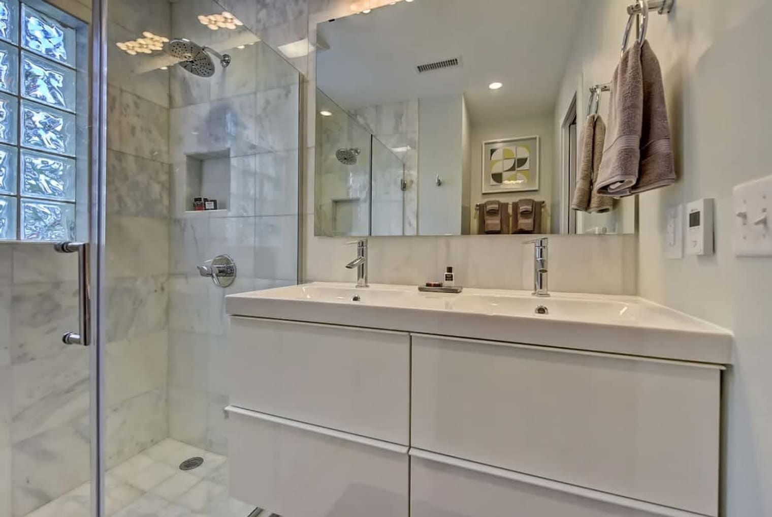 Building Photo - 510 Queens Rd