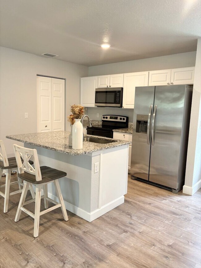 Building Photo - Peaceful Country Living in Bronson, FL!