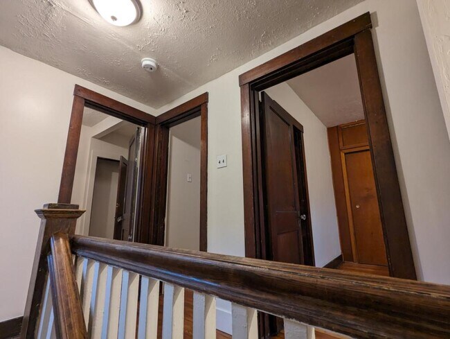 Building Photo - 6534 Deary St