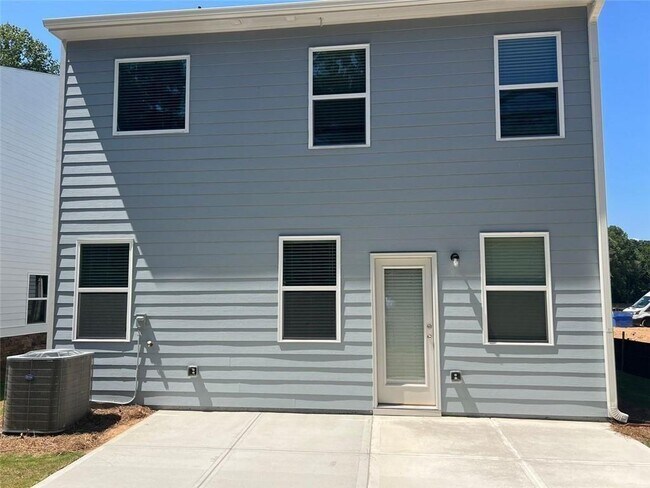 Building Photo - 127 Berry Dr