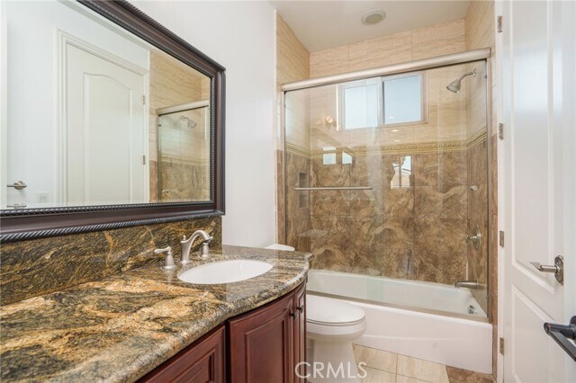 Building Photo - 2005 Robinson St