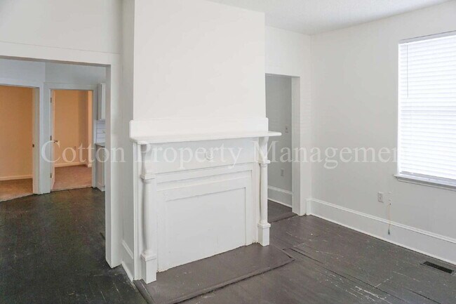 Building Photo - 2BR/1BA Apartment in Downtown Wilmington - Near Brooklyn Arts District - $1,400/Monthly - Pet Fri...