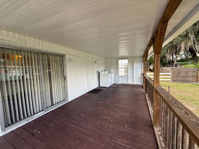 Building Photo - Cozy 2 Bedroom, 2 Bathroom Gem in St. Cloud – Your Perfect Retreat Awaits!