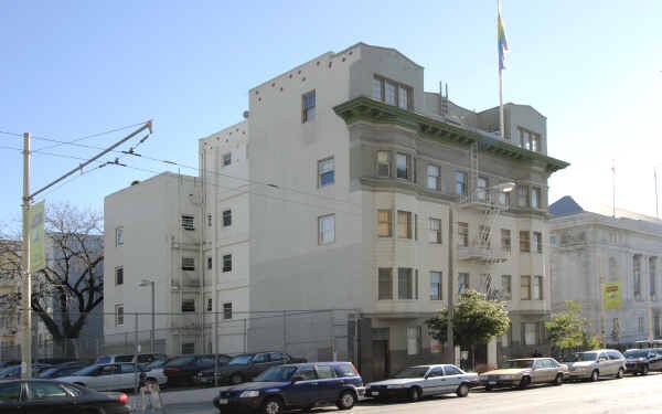 Building Photo - 324 Larkin