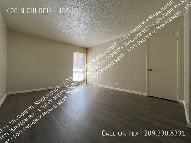 Building Photo - 420 N Church St