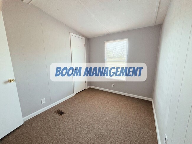 Building Photo - 176 Brookston Rd