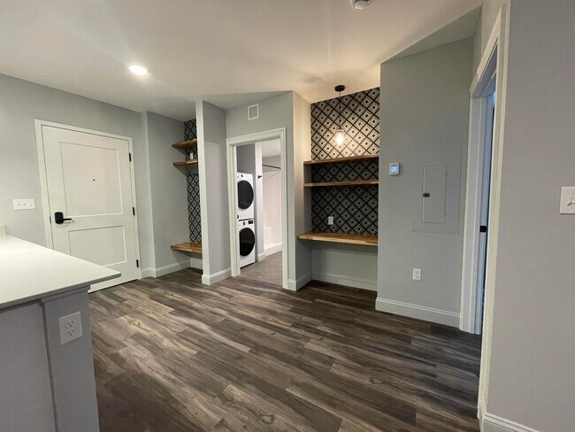 Building Photo - 25 Lowell St