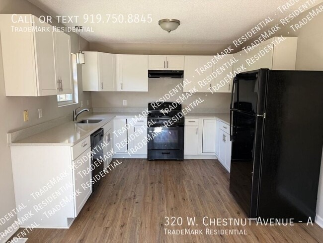 Building Photo - 320 W Chestnut Ave