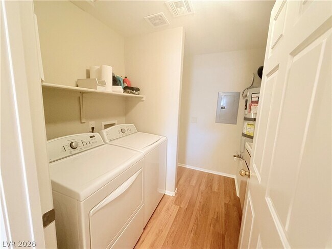 Building Photo - 7061 Roscoe Ave